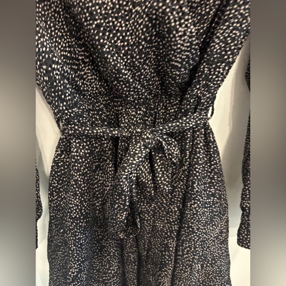 DYNAMITE SPECKLED RUFFLE DRESS - Picture 5 of 8